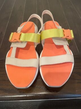 Sorel Kinetic Impact Sling Sport Sandals - Chalk & Paradiso Peach